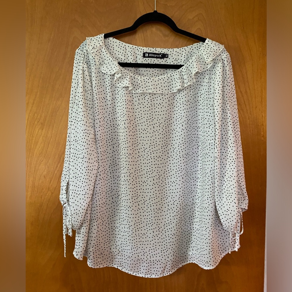 Allegra K ladies blouse. Ruffle collar.